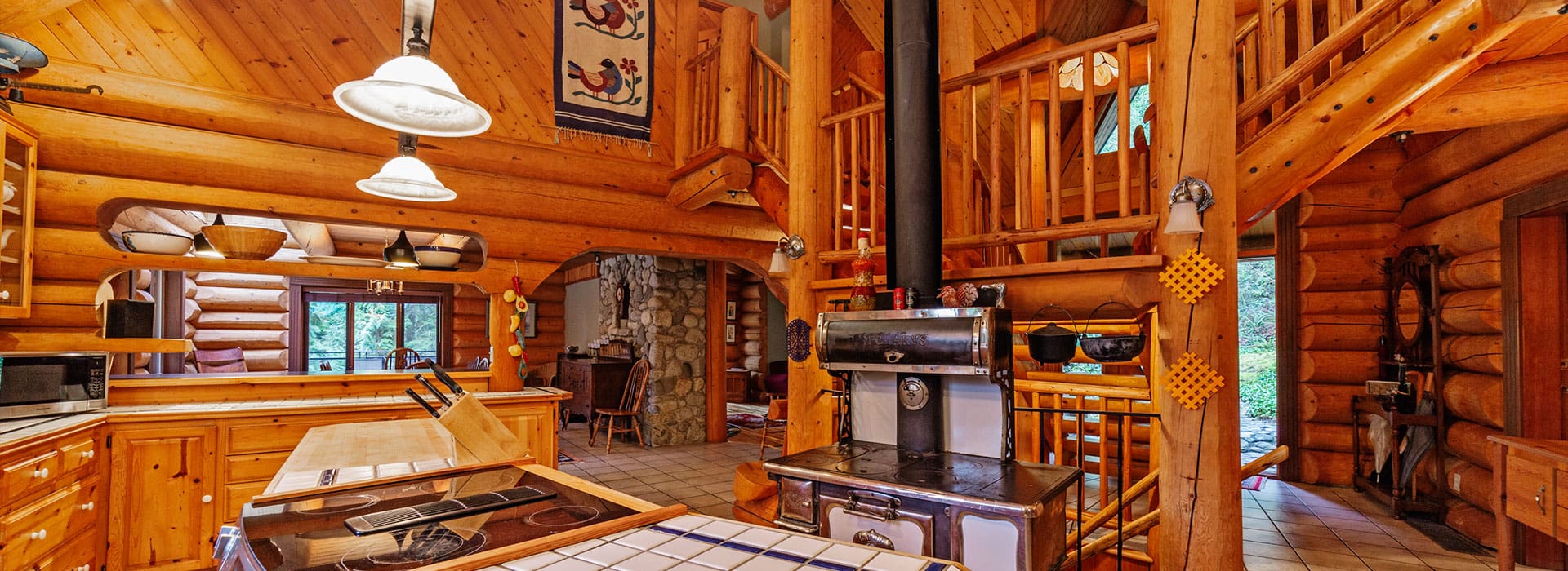 Different types of log homes